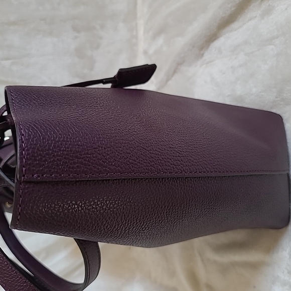 Michael Kors Tote Bag - Picture 4 of 8